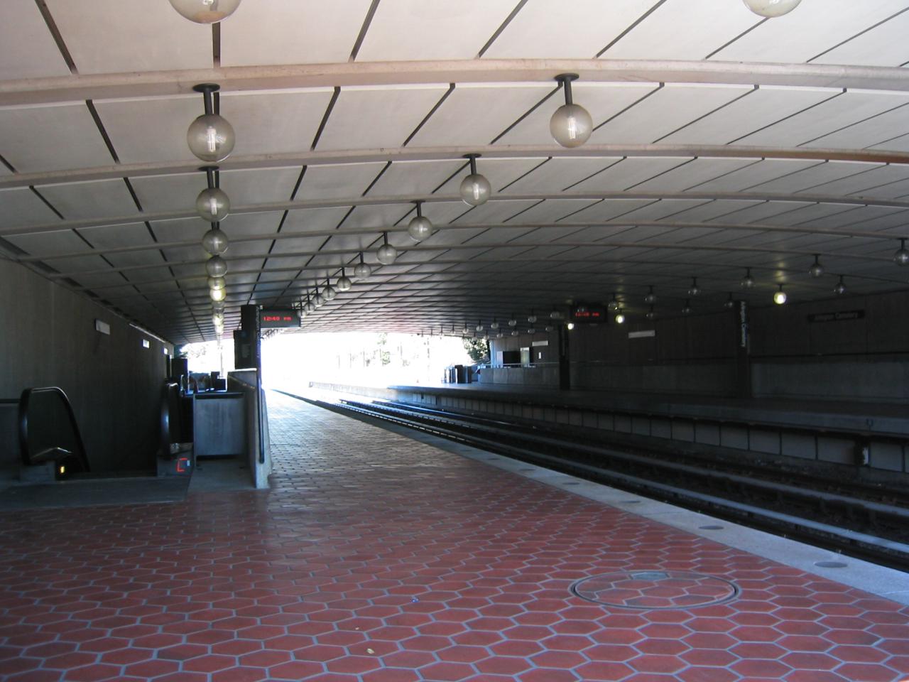 DC March 14, 2003   Andy's   24